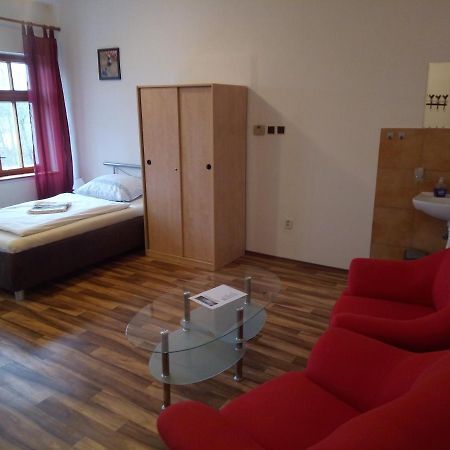 Penzion U Nahonu Mesto Touskov Экстерьер фото