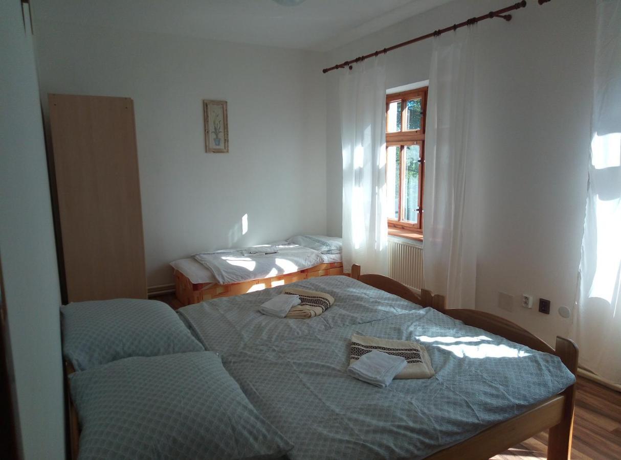 Penzion U Nahonu Mesto Touskov Экстерьер фото