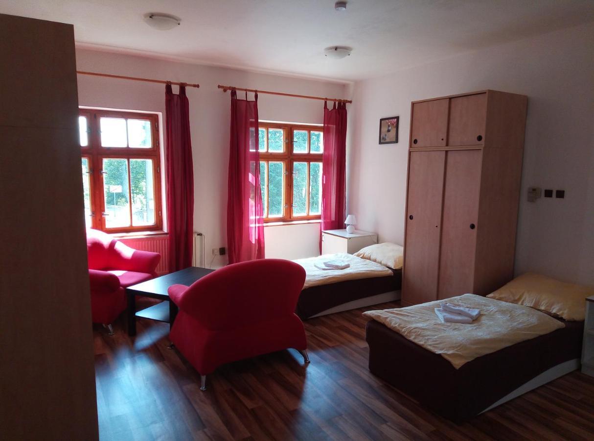 Penzion U Nahonu Mesto Touskov Экстерьер фото
